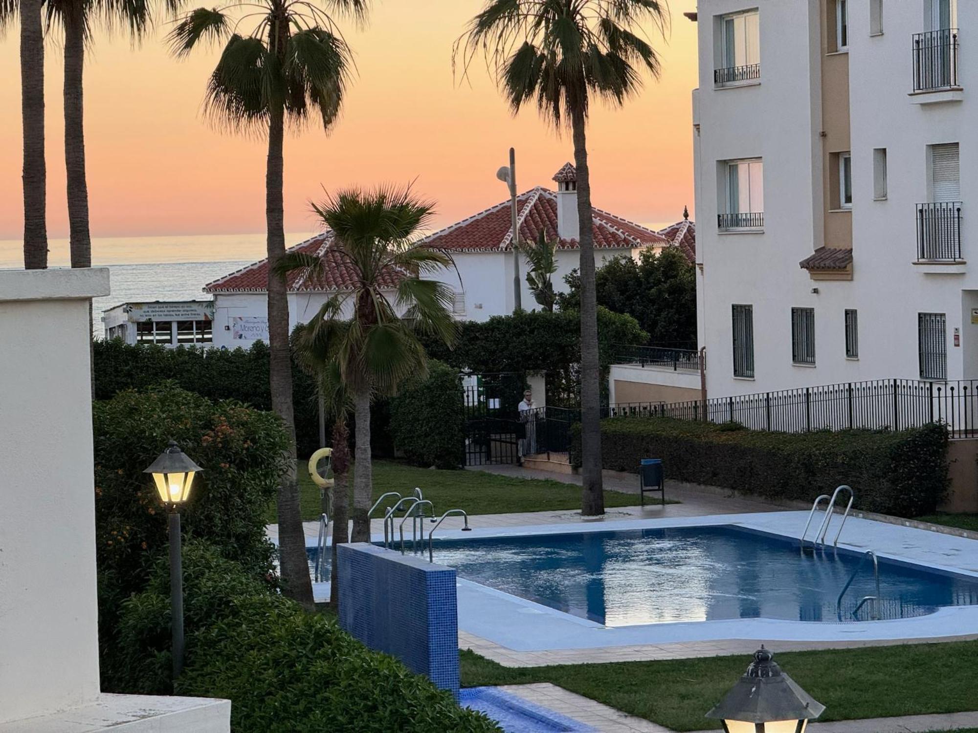 Strandnaera Boende I Torrox Costa Экстерьер фото