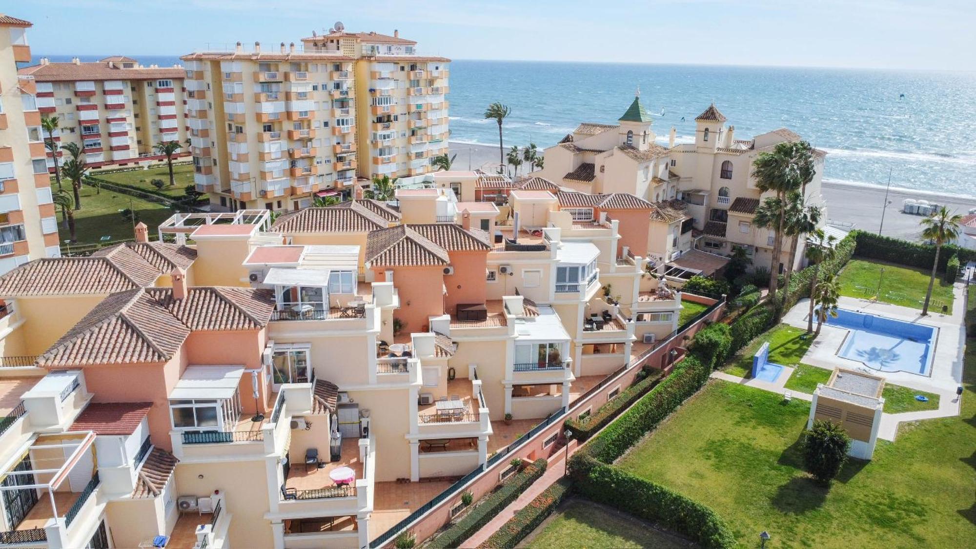 Strandnaera Boende I Torrox Costa Экстерьер фото