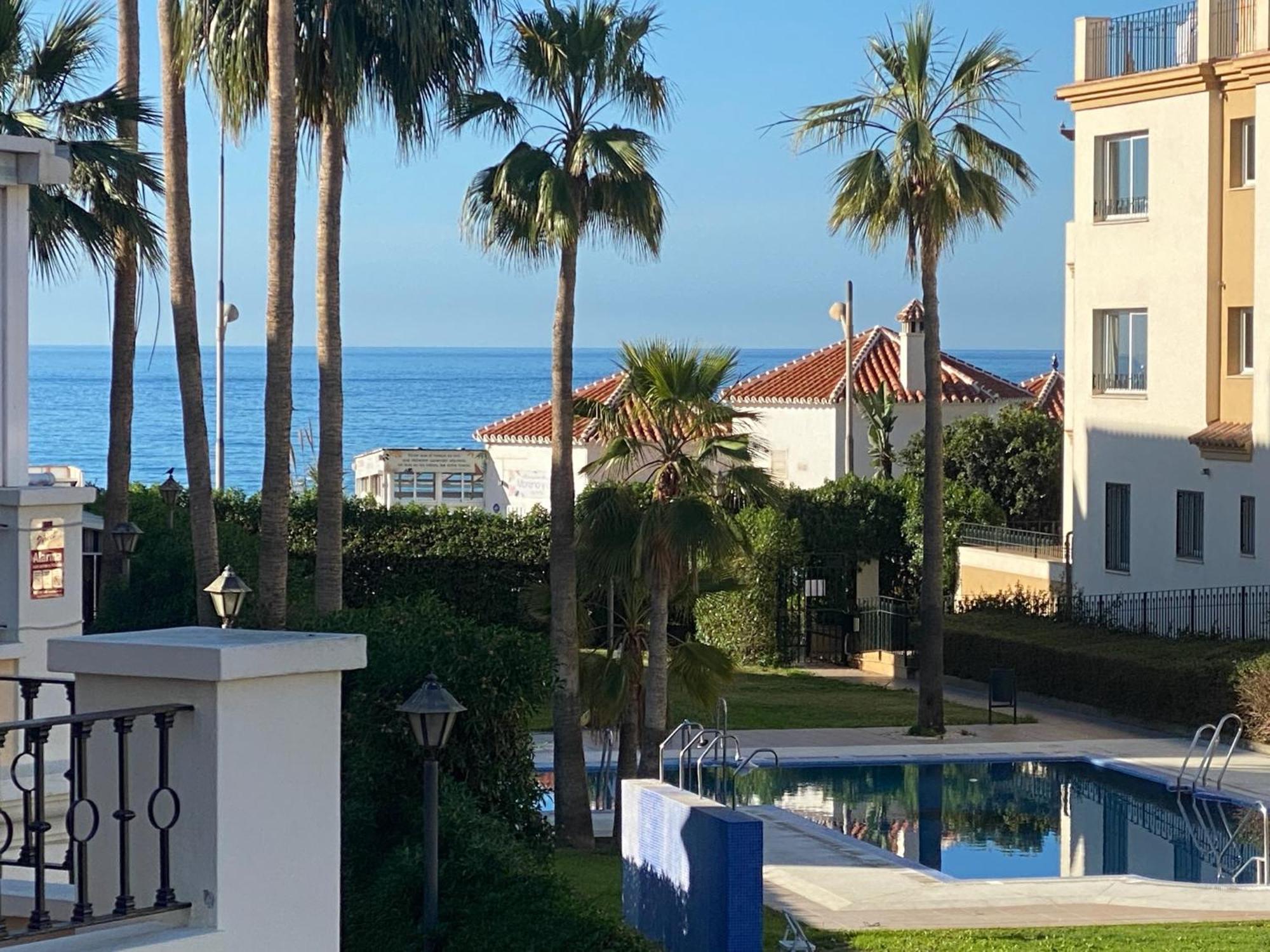 Strandnaera Boende I Torrox Costa Экстерьер фото